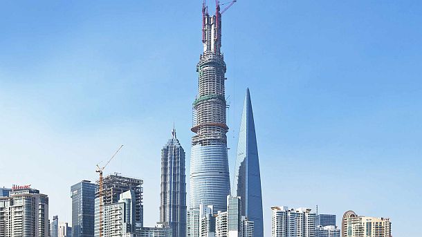 La Torre Shanghai de Gensler tiene 121 plantas. Si alguna vez pruebas a modelar un rascacielos como este, utiliza el Administrador de Niveles de VisualARQ para Rhino