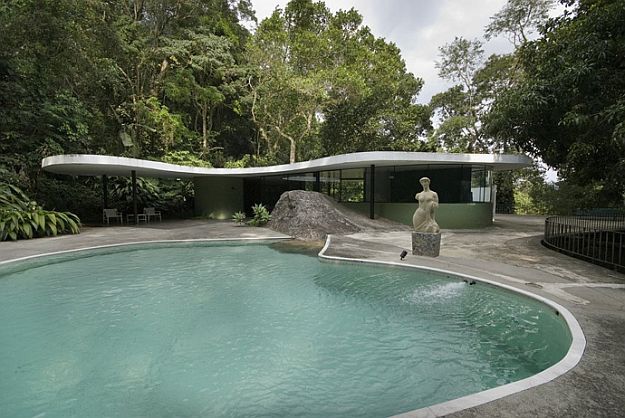 The architectural design of Casa das Canoas has been reproduced with VisualARQ The architectural design of Casa das Canoas has been reproduced with VisualARQ