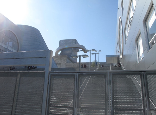 The grand open stairs give access to the buildings of the academies